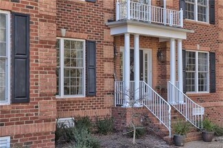 5271 Brandon Pines Dr, Providence Forge, VA 23140