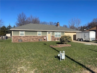 13532 Heritage Dr, Bonner Springs, KS 66012