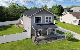 218 E Wood St, Flint, MI 48503