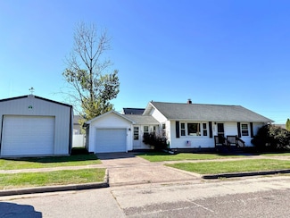 301 S Ohio St, Prairie Du Chien, WI 53821