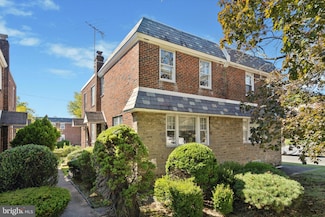 702 Kerper St, Philadelphia, PA 19111