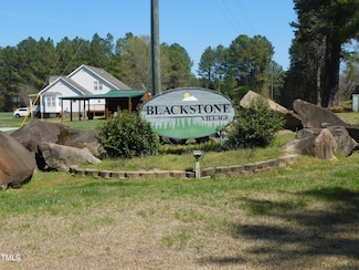 1098 Blackstone Dr, Creedmoor, NC 27522