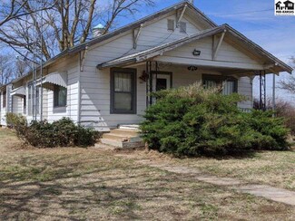201 Moore St, Coats, KS 67028