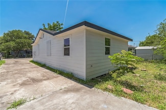 1630 Hudson St, Corpus Christi, TX 78416
