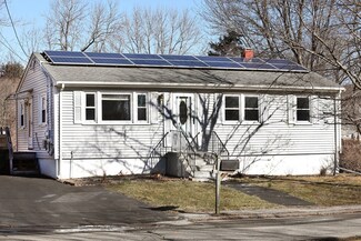 21 Lafayette St, Amesbury, MA 01913