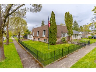 2213 Hazel Ave NE, Salem, OR 97301