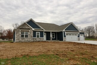 1222 Redwood Dr, Crawfordsville, IN 47933
