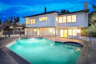 1051 W Via Rancho Pkwy, Escondido, CA 92029