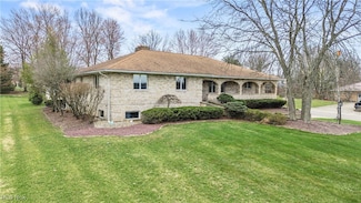 8187 N Lima Rd, Youngstown, OH 44514