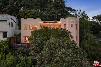 3400 Carnation Ave, Los Angeles, CA 90026