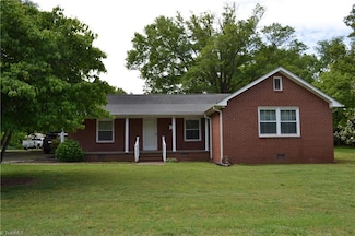 7476 Nc Highway 135, Mayodan, NC 27027