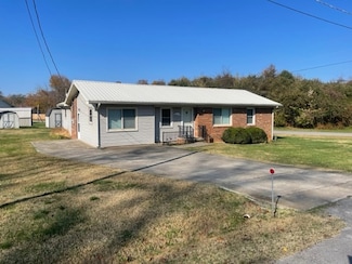 111 S Oak St, Winchester, TN 37398