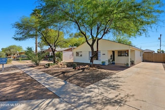 2414 E Eastland St, Tucson, AZ 85719