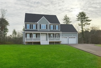 27 Run Brook Cir, Taunton, MA 02780