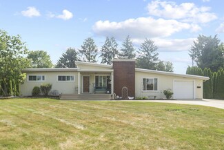 1184 Pierson Dr, Newark, OH 43055