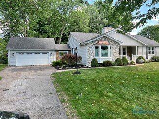 3240 Woodley Rd, Toledo, OH 43606