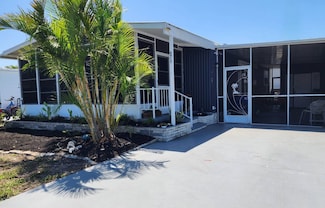 876 Zacapa Ave, Venice, FL 34285