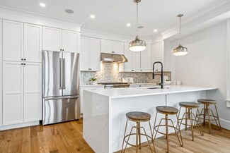 9 Glover Ct Unit 3, Boston, MA 02127