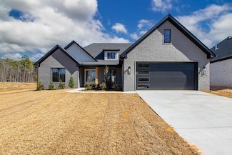 6178 Majestic Waters Dr, Benton, AR 72002