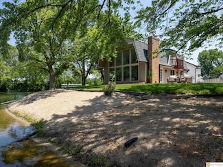 1076 Timber Ln, Fremont, NE 68025