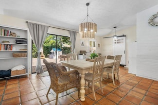 903 Oak Cir, Jupiter, FL 33458