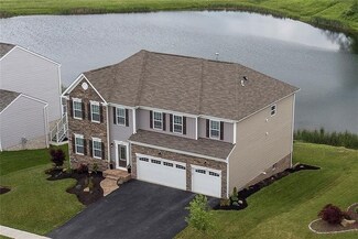 24 Trotter Ln, Clinton, PA 15026