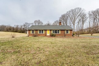 2145 Thomas Jefferson Rd, Forest, VA 24551