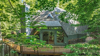 950 S Silver Place, Indian River, MI 49749