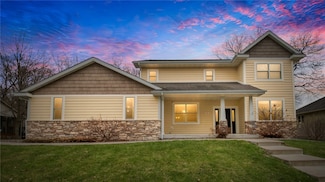 3219 Anric Dr, Eau Claire, WI 54701
