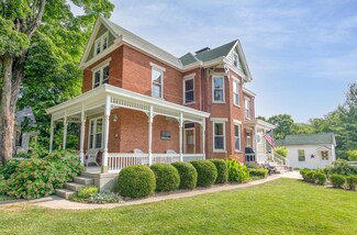 5200 Winton Ridge Ln, Cincinnati, OH 45232