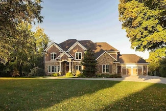 2343 Lake Ridge Place NE, North Liberty, IA 52317