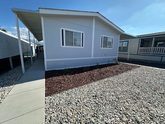 880 N Lake St Unit 82, Hemet, CA 92544