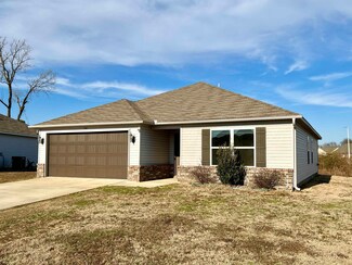 336 Willow Pointe Ct, Jonesboro, AR 72405