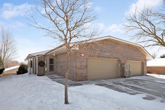 14825 18th Ave N, Plymouth, MN 55447