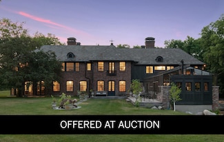 1570 Fox St, Wayzata, MN 55391