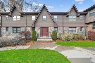 52 Milford Ln Unit 3C, Suffern, NY 10901