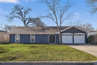 7258 Vanessa Dr, Fort Worth, TX 76112