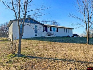 248 Heart Rd, Glencoe, AR 72539