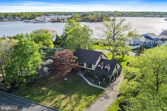 27 Magnolia Ln, Toms River, NJ 08753