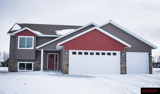 614 614 Turner Dr, Henderson, MN 56044
