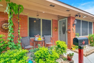 1912 Monroe Dr, Pasadena, TX 77502