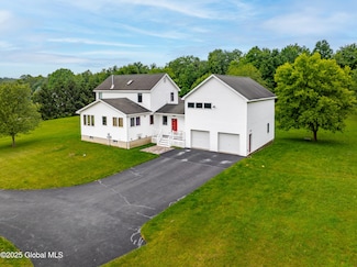 337 Weatherwax Rd, Averill Park, NY 12018