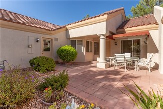 2721 Crown Ridge Dr, Las Vegas, NV 89134
