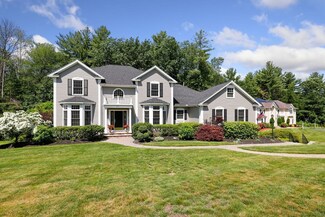 14 Chongris Cir, Andover, MA 01810