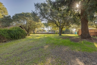 9980 Oak St, Penngrove, CA 94951