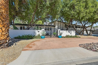 2400 Laurie Dr, Las Vegas, NV 89102