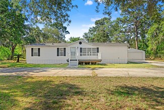 10038 Oak Dr, Hudson, FL 34669