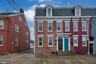 118 Walnut St, Columbia, PA 17512