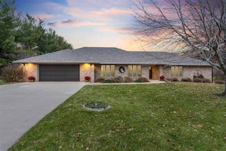 3350 Kenruth Cir NE, Iowa City, IA 52240
