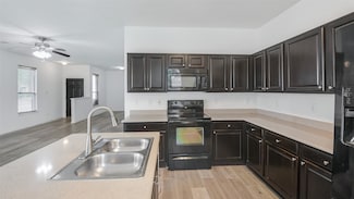 18206 Westridge Bend Ln, Cypress, TX 77433